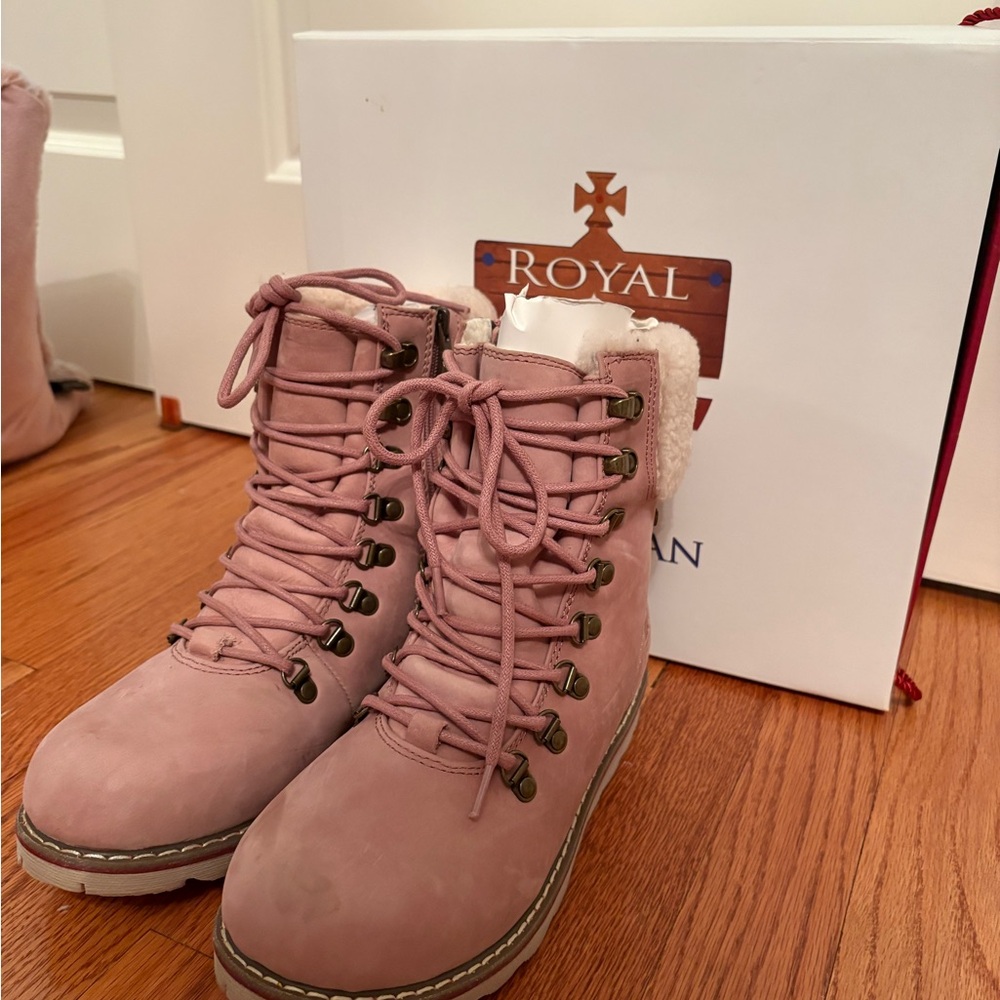 Women's Pink Lace-Up Snow Boots